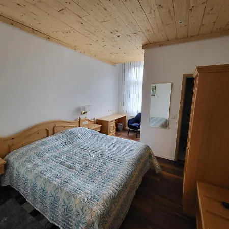 Guest house Bergischer Hof - Bergischer Hofgarten 3*