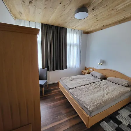 Affittacamere Bergischer Hof - Bergischer Hofgarten Windeck