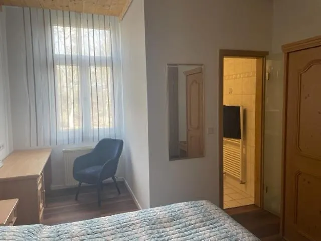 Pensjonat Bergischer Hof - Bergischer Hofgarten Windeck