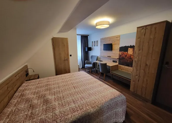 Bergischer Hof - Bergischer Hofgarten Gasthof