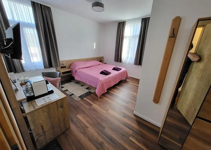 Bergischer Hof - Bergischer Hofgarten 3*