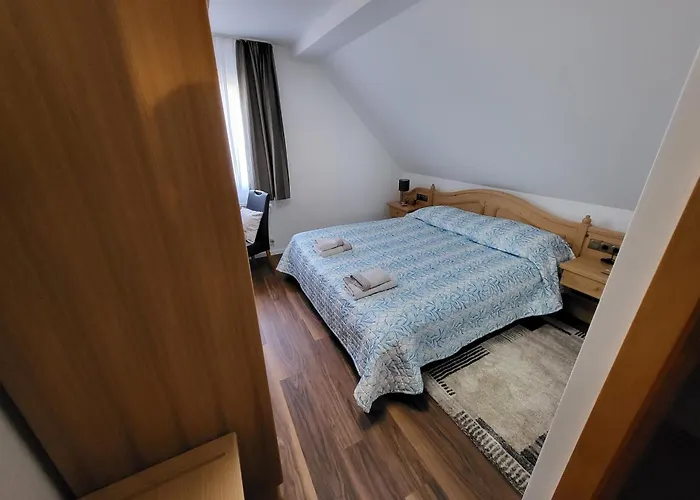 Bergischer Hof - Bergischer Hofgarten Pensjonat Windeck